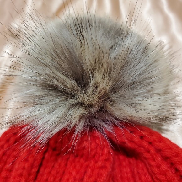 Red knit hat with single tan pom - Picture 3 of 6